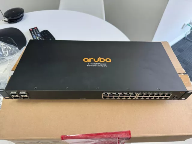 HPE Aruba Networking CX 6000 24G 4SFP Switch