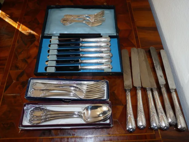 Lot de couverts Christofle MARLY 24 pièces + 6 couteaux en métal argenté