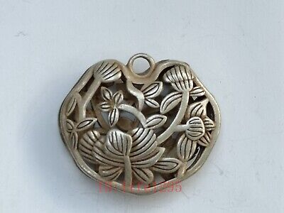 Collected Old Chinese Tibet Silver Carving Flower Amulet Pendant Decoration Gift
