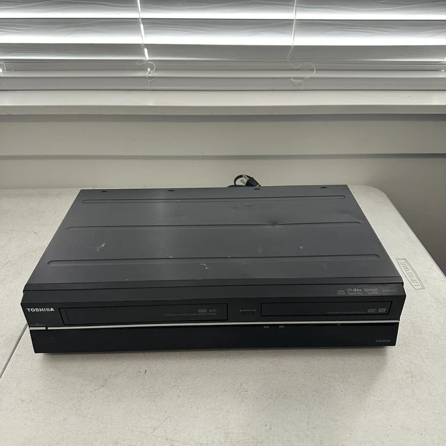 TOSHIBA DVR620KU DVD Recorder VCR Combo VHS Dubbing VCR NOT WORKING