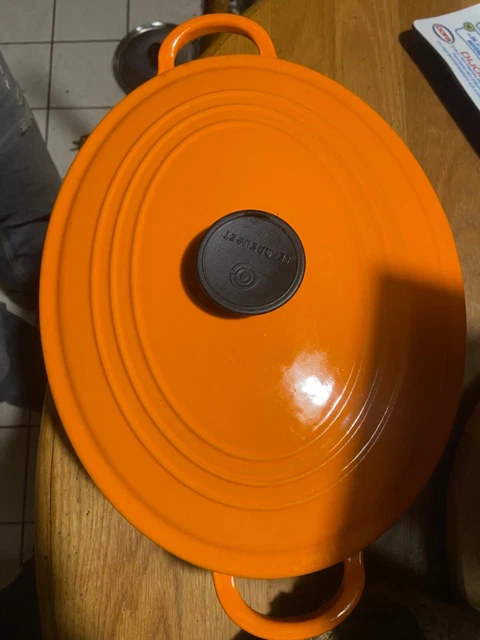 ② Le Creuset - Enzo Mari - Cocotte - La mama - Émail, fonte