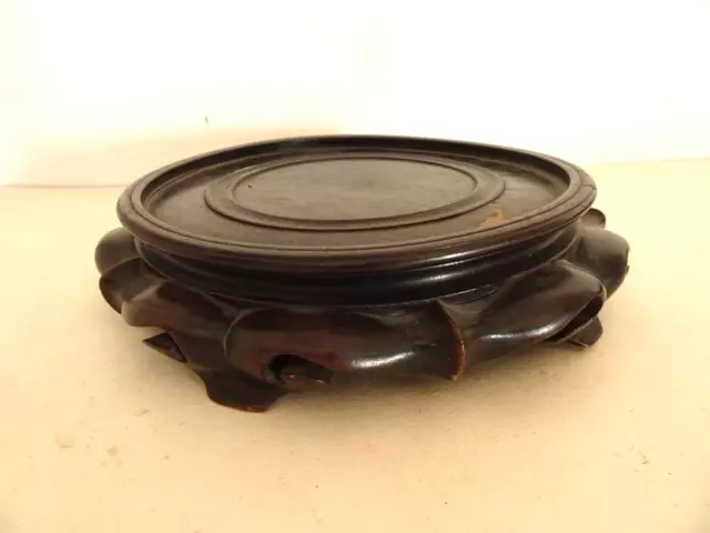 SOCLE ANCIEN EN BOIS SCULPTE.CHINE.XIX°.Pour vase,statue,porcelaine