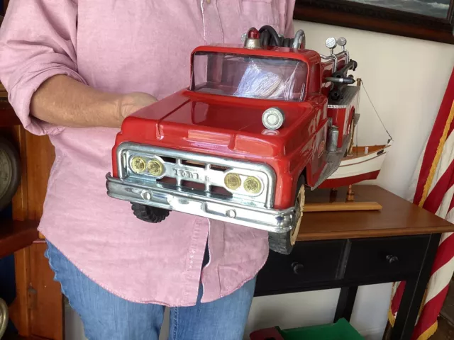 Vintage Tonka Truck Pressed Steel Fire Truck  1963-64   (NICE!!!)