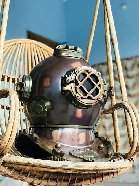 Taucherhelm Mark V 28cm / inklusive Holzsockel