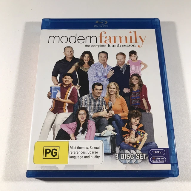 MODERN FAMILY THE Complete Fourth Season Bluray Region B Three Disc