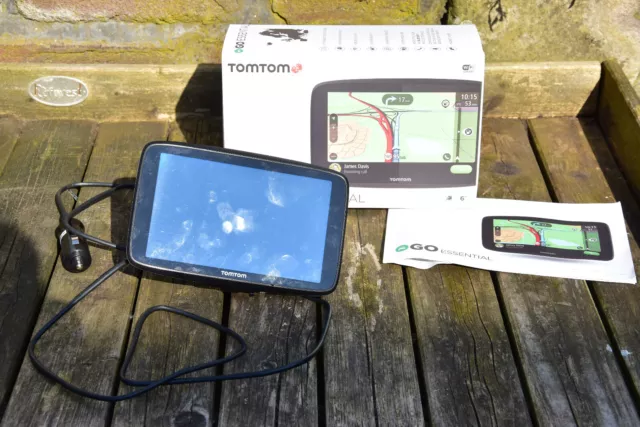 TomTom go Essential Navigationsgerät - in OVP - unbenutzt