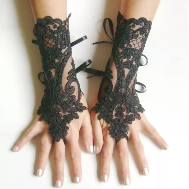 Gothic Steampunk Venetian Ladies Long Fingerless Lace Gloves Mitten Black/ White