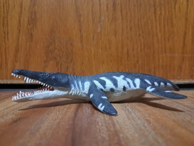 WILD SAFARI 2010 Safari Ltd LIOPLEURODON Prehistoric Dinosaur Figure