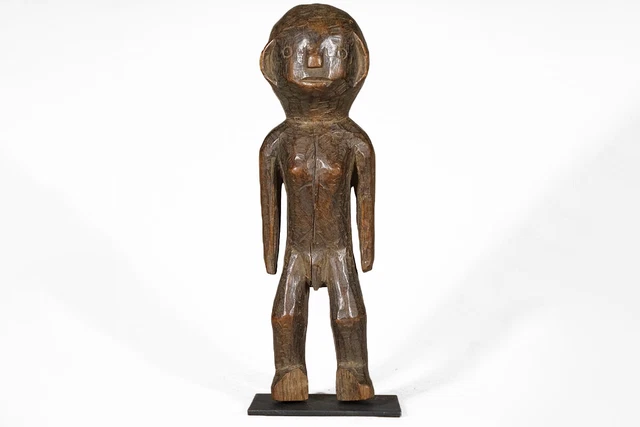 Simple Male Ngbaka Statue 18" on base - DRC