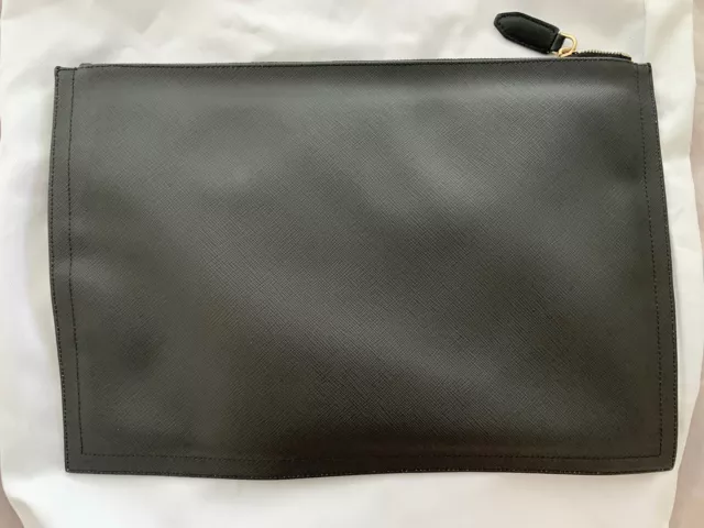 Givenchy Rottweiler Clutch Excellent Condition 2
