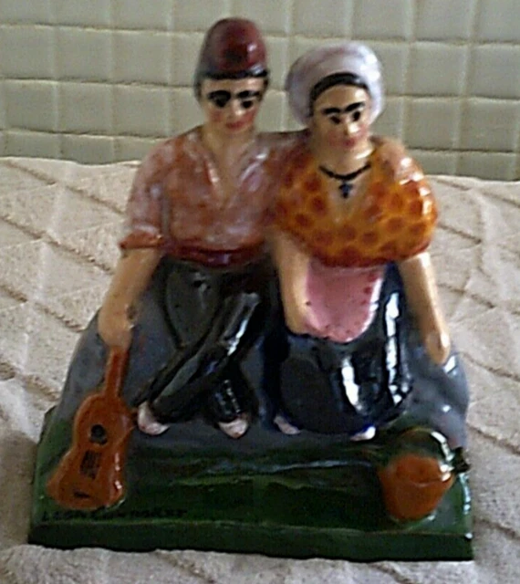 sculpture céramique couple espagnol par LEON CONDORET