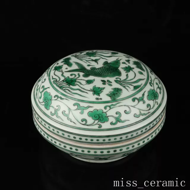 5.1" Antique China Porcelain Ming dynasty xuande mark Green glaze fish algae Box