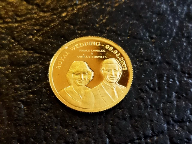 Ile Cook monnaie 10 dollars 2005 or Royal Wedding