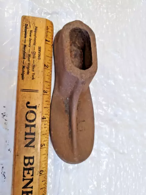 VTG Cast Iron Child Shoe Cobbler Mold (590)