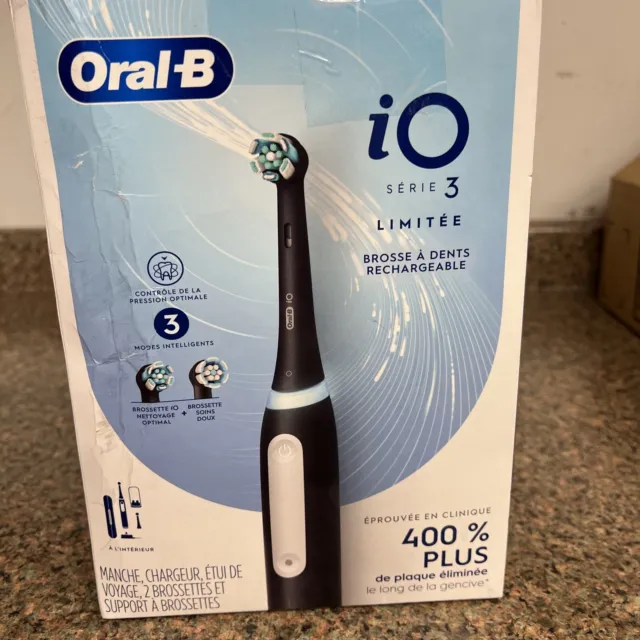 Cepillo de dientes recargable limitado Oral-B iO Series 3 negro mate* 1 cepillo sellado
