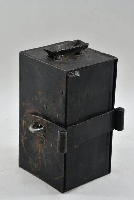 L84J11- Antiker Opferstock Eisen