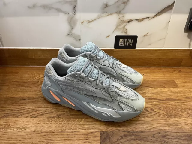 Adidas yeezy 700 argento prezzo 2025