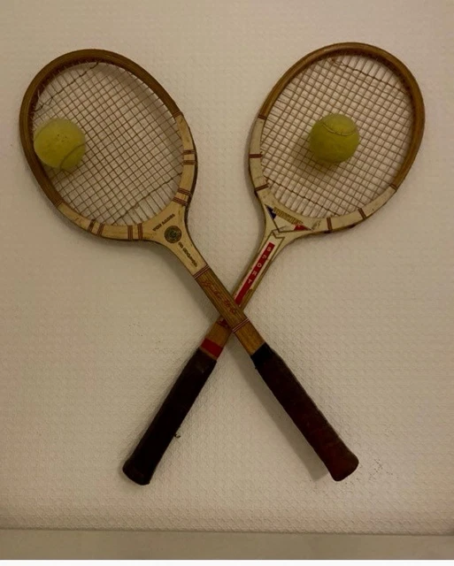 Épingle à Cravate Ancienne En Forme De Raquette De Tennis – Métal Doré Début 1900