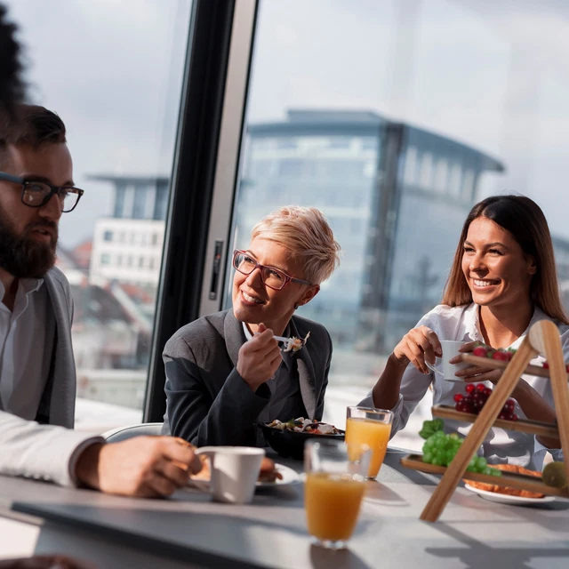 Alzata In Legno Di Acacia A 3 Piani - Porta Dolci, Snack E Formaggi - Design A Scala - Foto 2