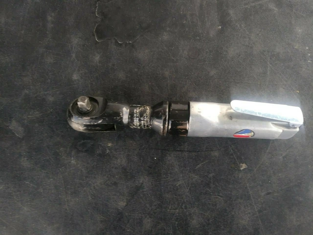 Used 3/8" air ratchet 2