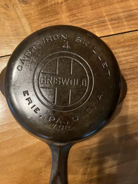 Griswold #4 Cast Iron Smooth Bottom Frying Pan  Skillet Big Block Logo 702.