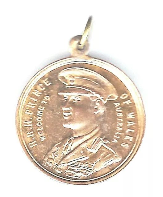 1920 TO COMMEMORATE THE VISIT OF HRH PRINCE OF WALES TO AUSTRALIA gilt medallion