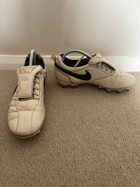 Nike deals tiempo q10