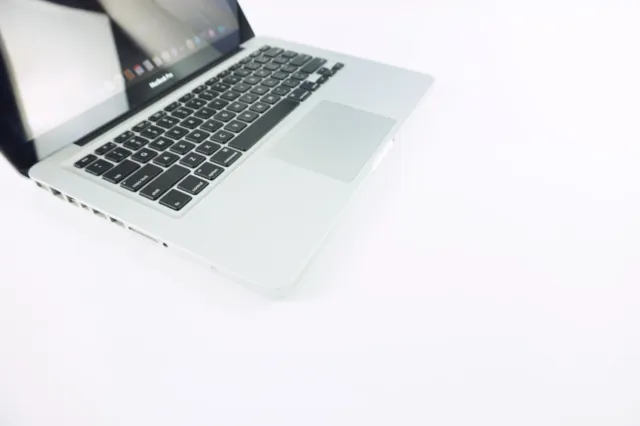Apple MacBook Pro 13.3"  Intel Core i5 2.50GHz 8GB RAM 500GB HDD Fast Laptop 2