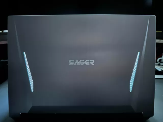 Sager NP7958C Ryzen 5 3600 GTX 1660 Ti Gaming Laptop