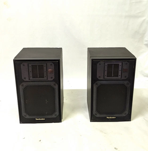 TECHNICS VINTAGE MODEL SBF333 Bookshelf Front Speaker Pair, 2 x 60W, 8