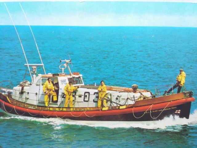 RNLB Lifeboat Ruby and Arthur Reed at Sea with Crew Cromer Vintage Postcard 1971 2