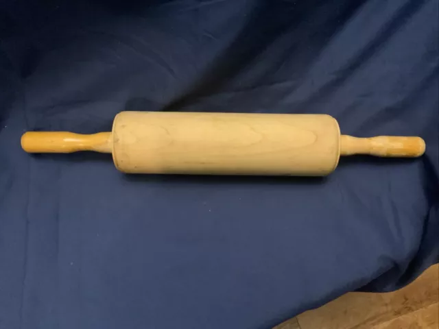 VINTAGE OLD FARM HOUSE 17 1/2” WOODEN ROLLING PIN In Good Used CONDITION