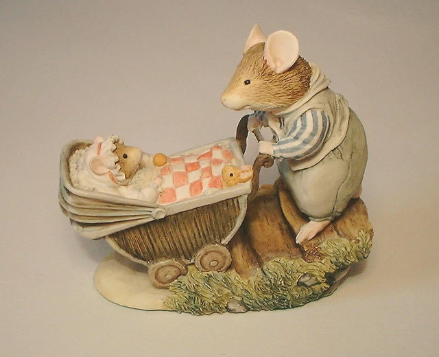 ボーダーファインアーツ ブランブリーヘッジ Dusty pushing Pram