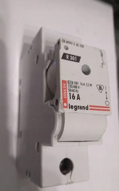 Fuse switch 16A 606604 LEGRAND R301 / #Z L1UK 3425