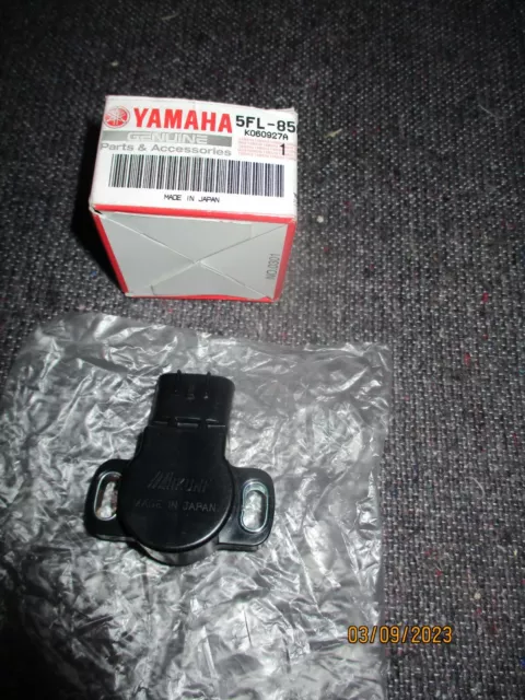 sensitomètre neuf et origine pour YAMAHA FZ1 R1 réf 5FL-85885-02 / 2D1-85885-00