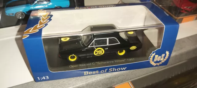 BOS,1/43ème,OPEL REKORD "LA VEUVE NOIRE",état neuf