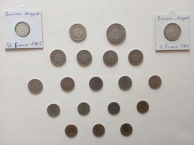 LOT DE 1,300KG De Pièces De Monnaies Du Monde En Majorité En Bronze N°7