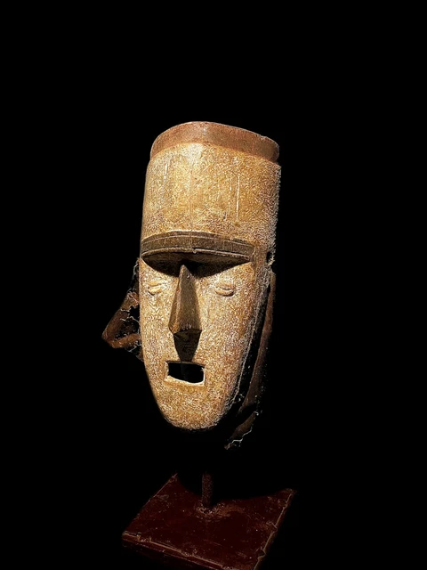 African mask antiques tribal Face vintage Wood Carved Hangi Gabon, the Fang 1016