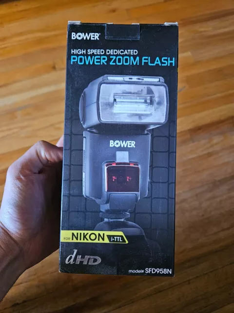 TTL Dedicated Autofocus Power Zoom Flash for Nikon DSLRs (BRAND NEW)