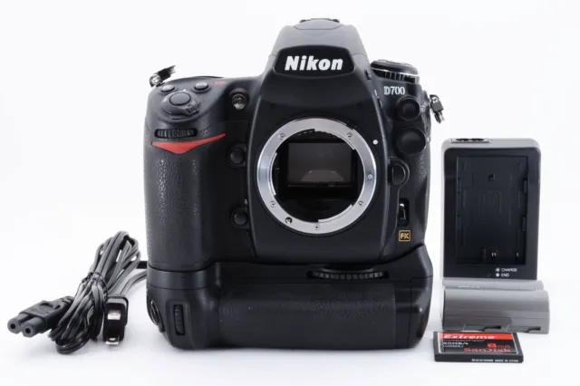 Nikon D700 12.1MP Digital Camera Black w/MB-D10 From JAPAN ［Excellent］