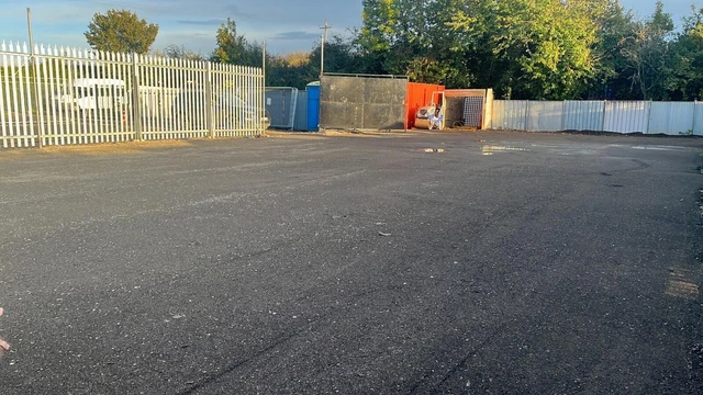 Yard to Let,Yard for rent Open Storage Space DA2 SWANLEY DARTFORD 2