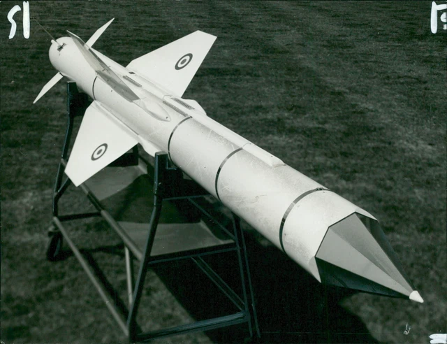 Red Top, Guided Missile. - Vintage Photograph 1619458