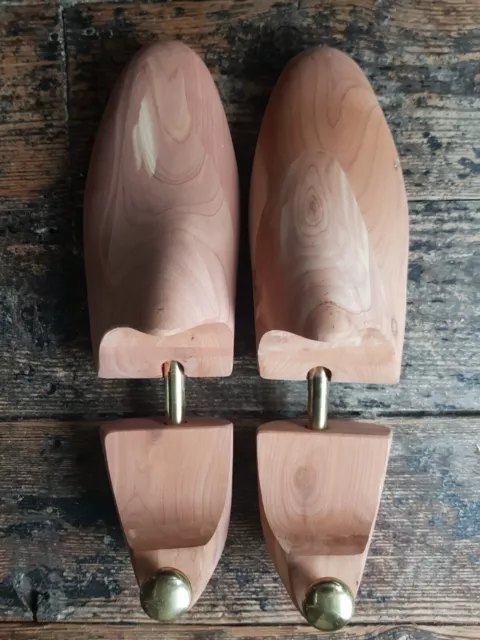Solid Wooden Shoe Trees Stretchers  Made in England Size 10 UK - EU 44