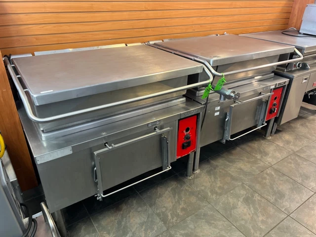 Vulcan VE40 tilt skillet 40 gallon braising pan (nat gas)