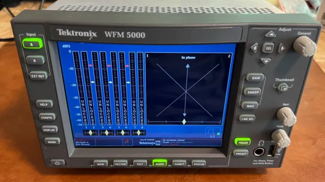 Tektronix WFM5000 SD/HD-SDI Waveform Monitor with 12v Power Supply