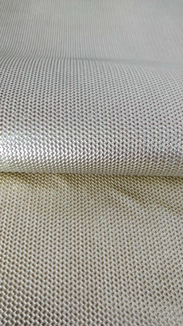 Vera pelle di capra laminata con stampa intreccino color oro, pellami/pellame 