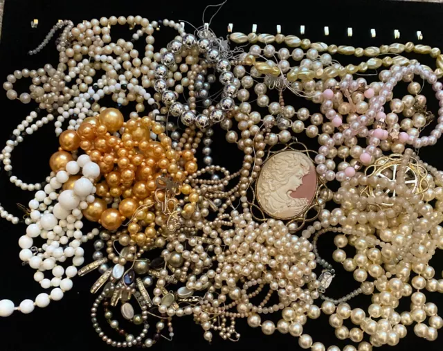 Job Lot Broken Vintage &Modern Faux Pearl Costume Jewellery Spare Repair Lot 62G