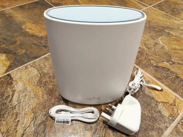 Netgear Orbi RBR50 V2  AC300 WiFi Mesh Router 2