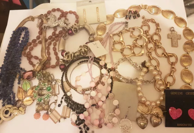 Mixed Job Lot of Mostly Vintage  Costume Jewellery.Lot 2.