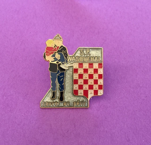 Pin's émail Tracteur – Vintage – Collection Transport Agricole